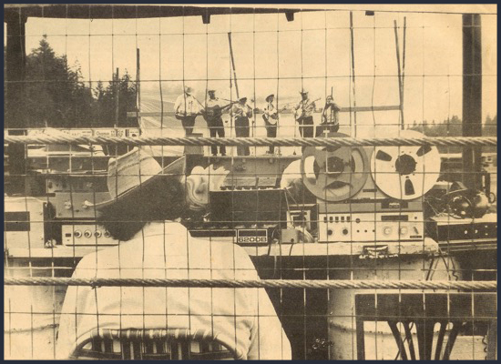 Darringtons_First_Bluegrass_Festivalborder.jpg